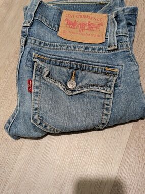 Y2K Levis Low Rise Slouch Flare Jeans Womens 28x31 Med Wash Flap Pocket Distress